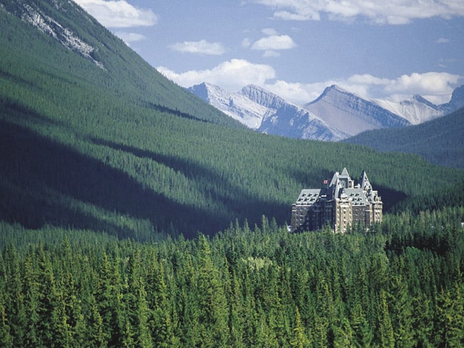 Affordable-Luxury-Fairmont-Banff-Springs-Hotel