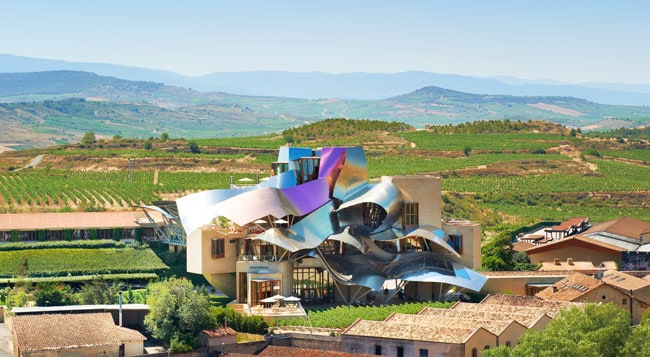 Hotel-Marques-de-Riscal-amid-vineyards