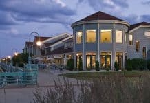 DoubleTree by Hilton Racine Harbourwalk, Racine, Wisconsin, Chicago, Lake Michigan, lake meetings