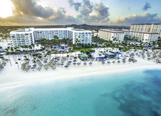 Aruba Marriott Resort & Stellaris Casino, Marriott International, Starwood, Marriott Rewards, Starwood Preferred Guest, hot deals, meeting deals