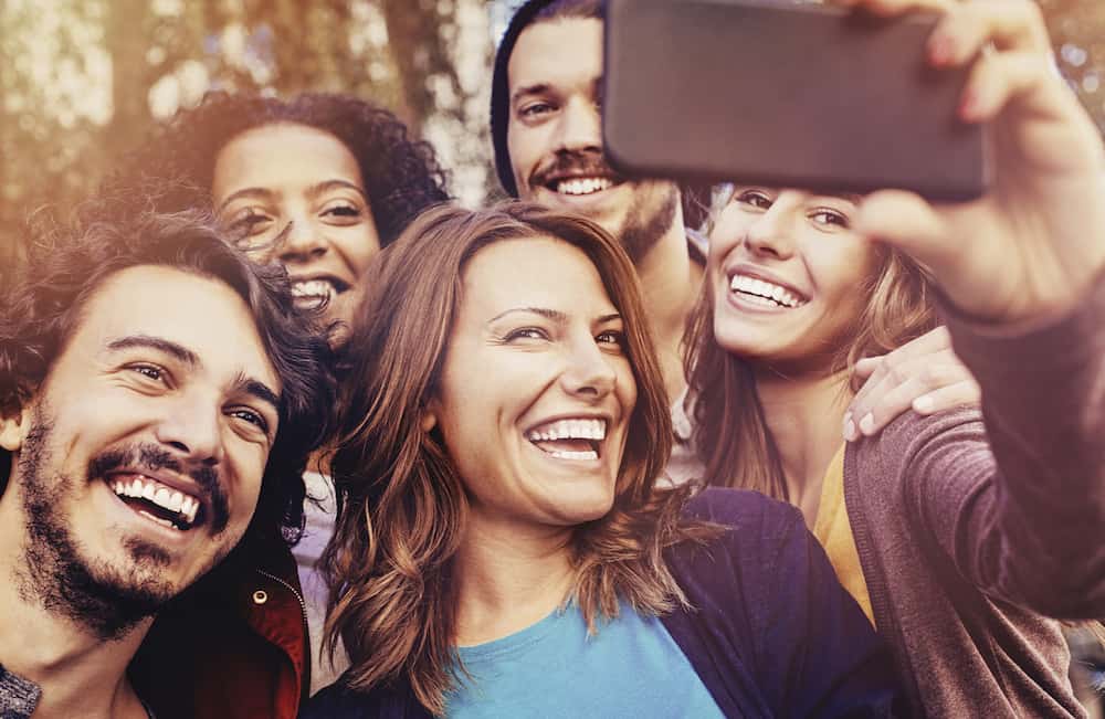 millennials, bad habits, selfies, Millennial Mindset