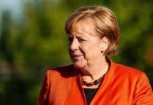 professional women, powerful women, meeting tips, professional tips, Angela Merkel