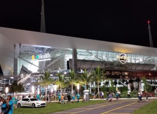 Hard Rock Stadium, Miami Dolphins, Miami, Florida, CSR, team building