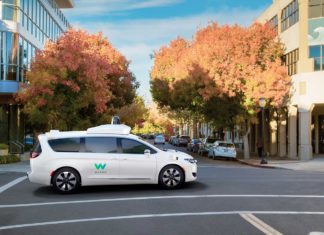 Lyft Rolls Out Driverless Cars self-driving car