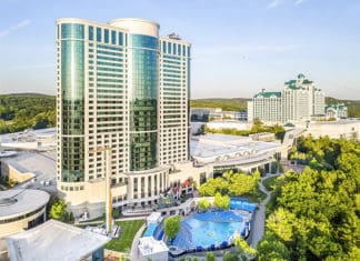 Mohegan Sun & Foxwoods