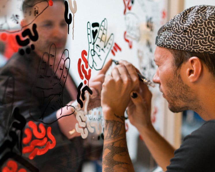 For a regional leadership meeting of global communications company Havas Group, Exclamation worked with an in-house artist to create interactive art installations that took place throughout the conference.