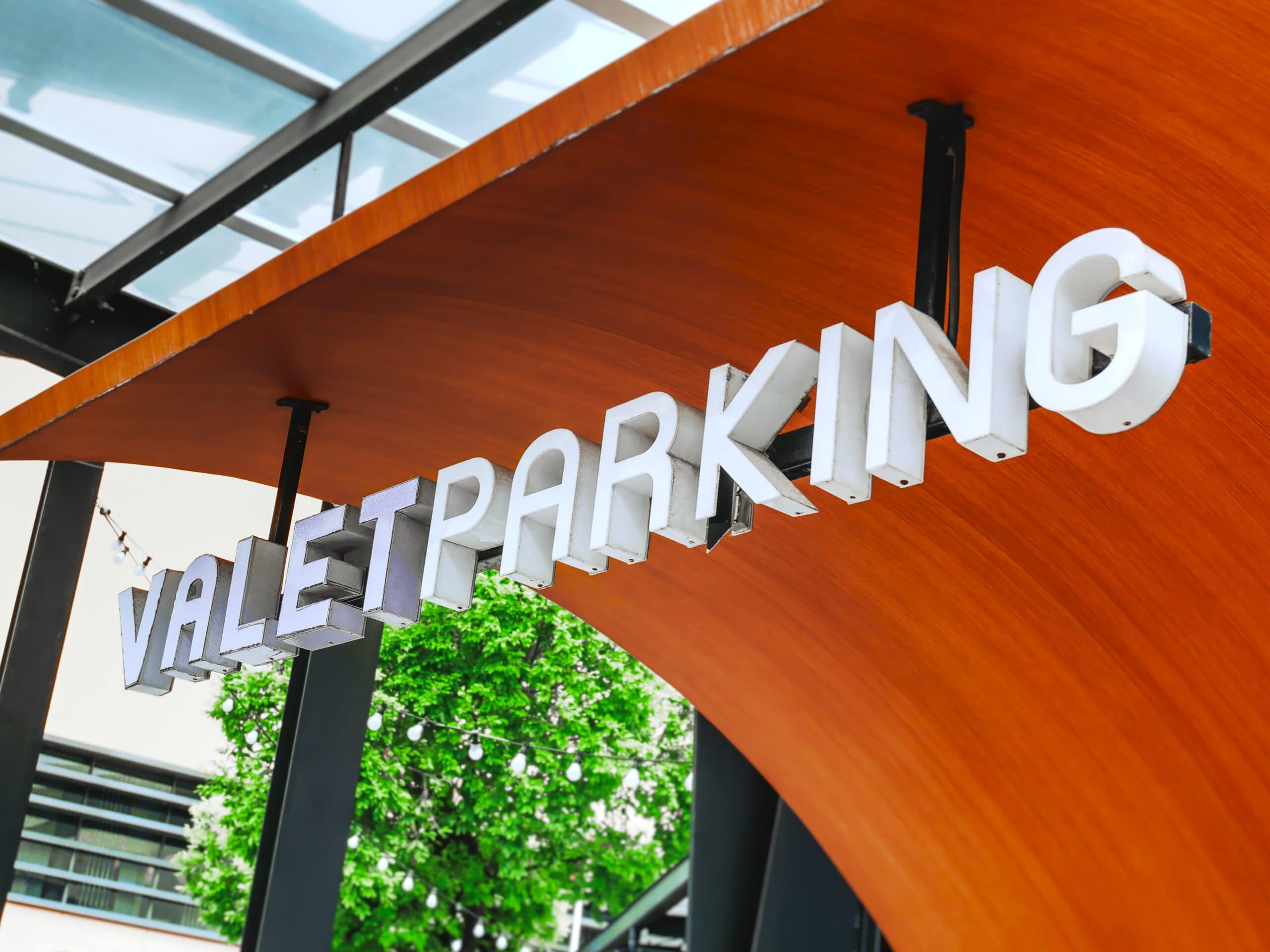 Hammond, Indiana: Score Free Parking! Your Guide to Avoiding Those Pesky Parking Fees