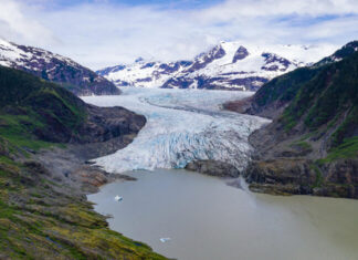 Top Tourist Attraction in Alaska is Melting Away