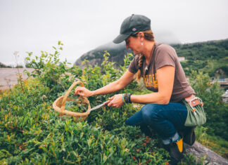 5 Bucket List Incentive Experiences in Canada Among unique Canadian incentive experiences: Foraging with Lori McCarthy in St. John's, Newfoundland.