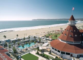 Hotel del Coronado: A Legend Lives On