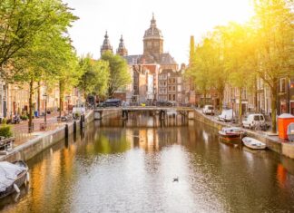Climate Protests Prevent Cruise Ship Calls in Amsterdam Amsterdam