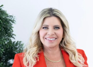 Visit Lauderdale President/CEO Stacy Ritter proudly supports DEI.