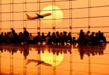 Govt. Says U.S. Aviation Will Shut Down if Danger Rises