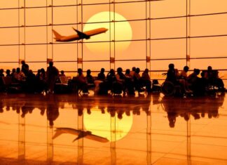 Govt. Says U.S. Aviation Will Shut Down if Danger Rises