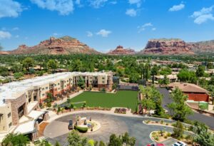 Hilton Sedona Resort at Bell Rock Completes Renovations Hilton Sedona Resort at Bell Rock is set to complete resort-wide renovations, including an explansive event lawn.