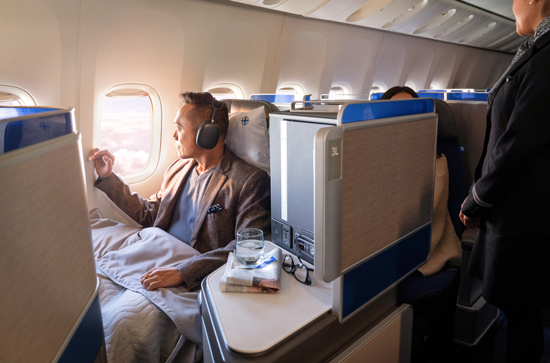 Customers can select options related to seat selection, checked bags, refundable tickets, and club and lounge access that best meet their preferences.