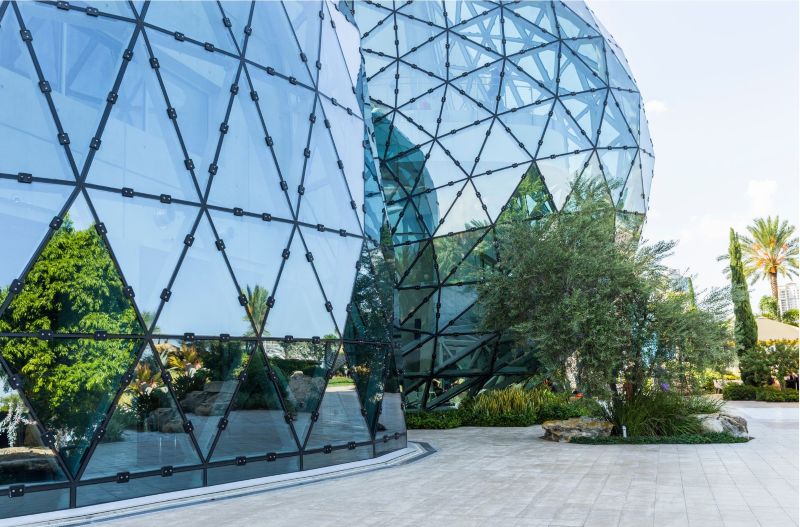 Widely celebrated as the largest collection of Salvador Dali’s work outside of Europe, the Dali Museum in St. Petersburg also houses the most comprehensive collection of his masterworks in the U.S.