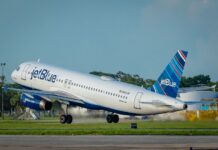 Flightpath: Airlines on the Radar