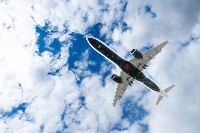 Airlines Resume Some Middle East Flights