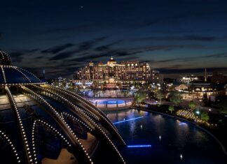 Universal Orlando Unveils Celestial Expo