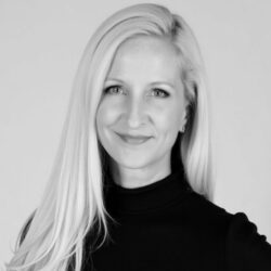 headshot of Jennifer La Fuente, Senior Vice President, US of BCD Meetings & Events