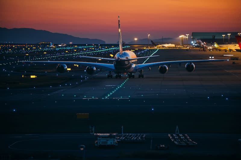 Airlines are adding seasonal routes. (Photo by oneinchpunchphotos on Envato)
