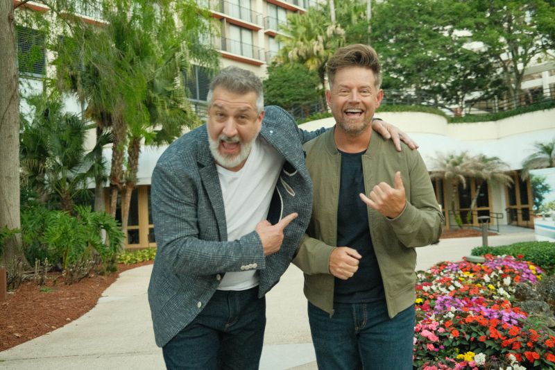 Orlando-raised pop icon and former *NSYNC member Joey Fatone and celebrity chef Richard Blais take a culinary and entertainment tour of the city.