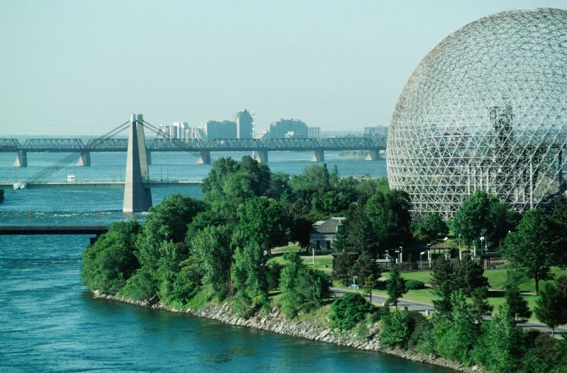 Montreal is offering conference-related tax rebates to eligible organizations.